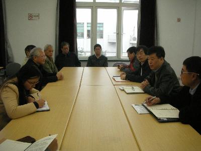 大学生做爱
召开实验室工作会议